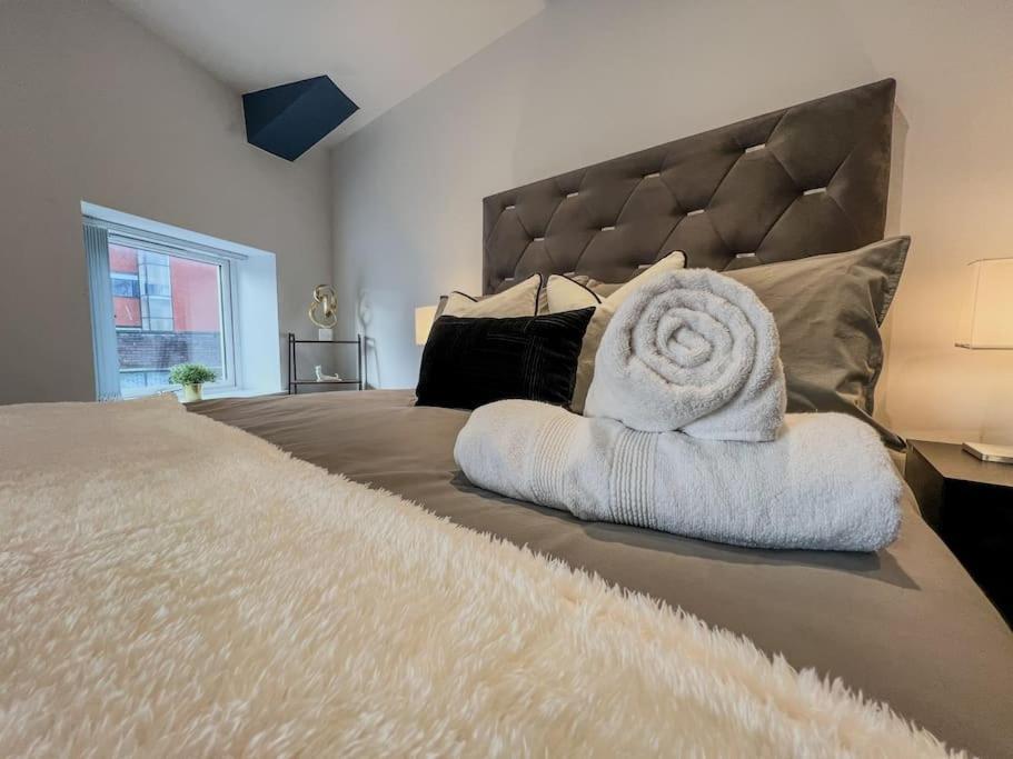 Orange Rentals-High Spec, Midnight Suite, Sleeps 4-Pets Welcome! Liverpool Exterior photo