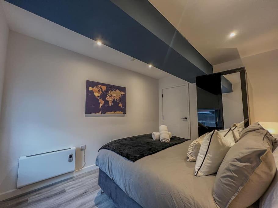 Orange Rentals-High Spec, Midnight Suite, Sleeps 4-Pets Welcome! Liverpool Exterior photo