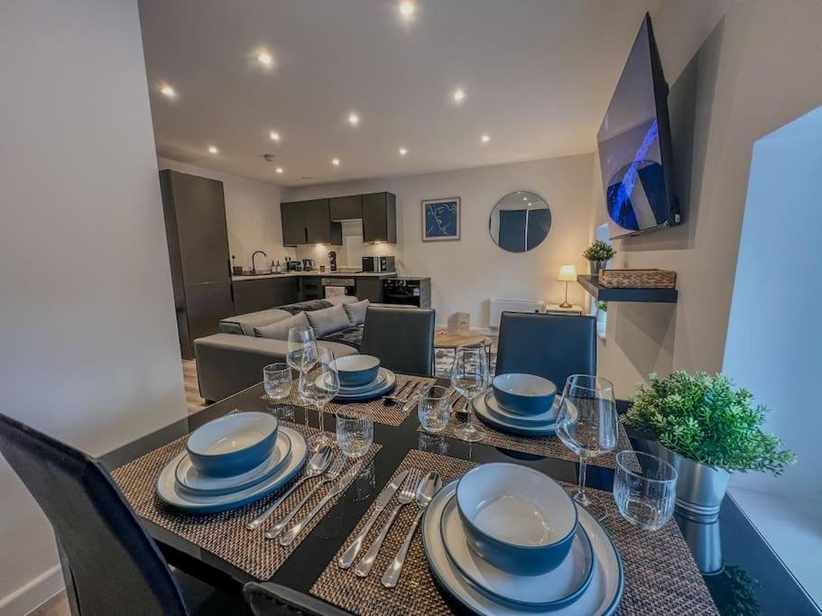 Orange Rentals-High Spec, Midnight Suite, Sleeps 4-Pets Welcome! Liverpool Exterior photo